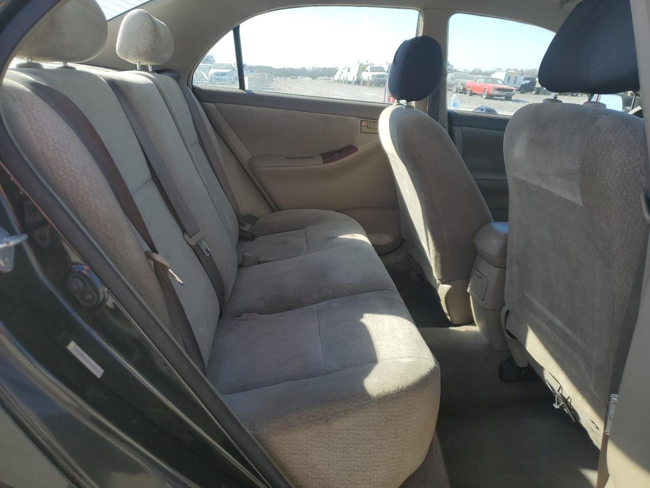 2004 Toyota Corolla - Image 11
