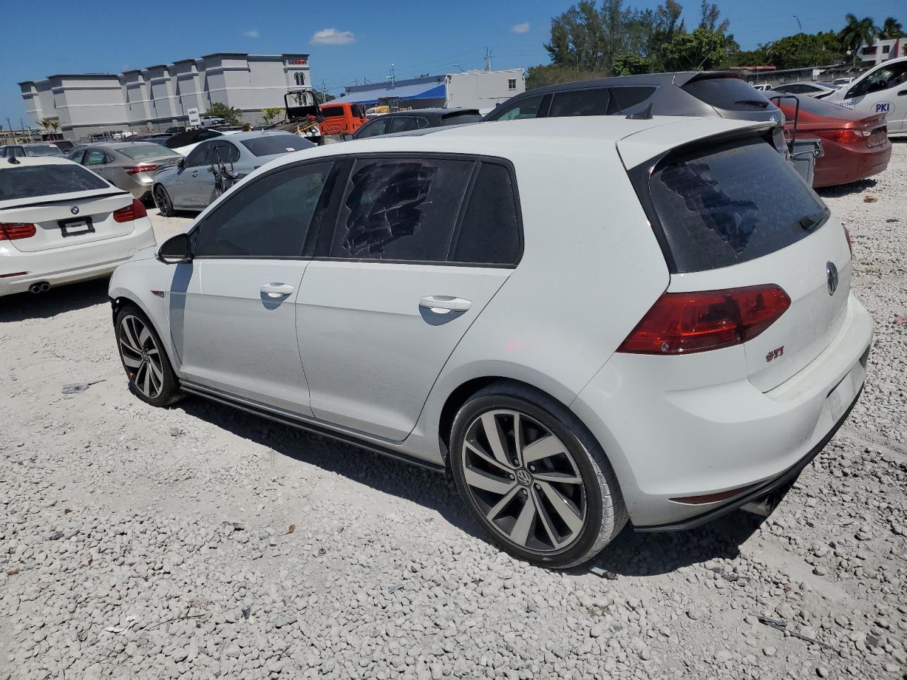 2017 Volkswagen GTI - Image 2