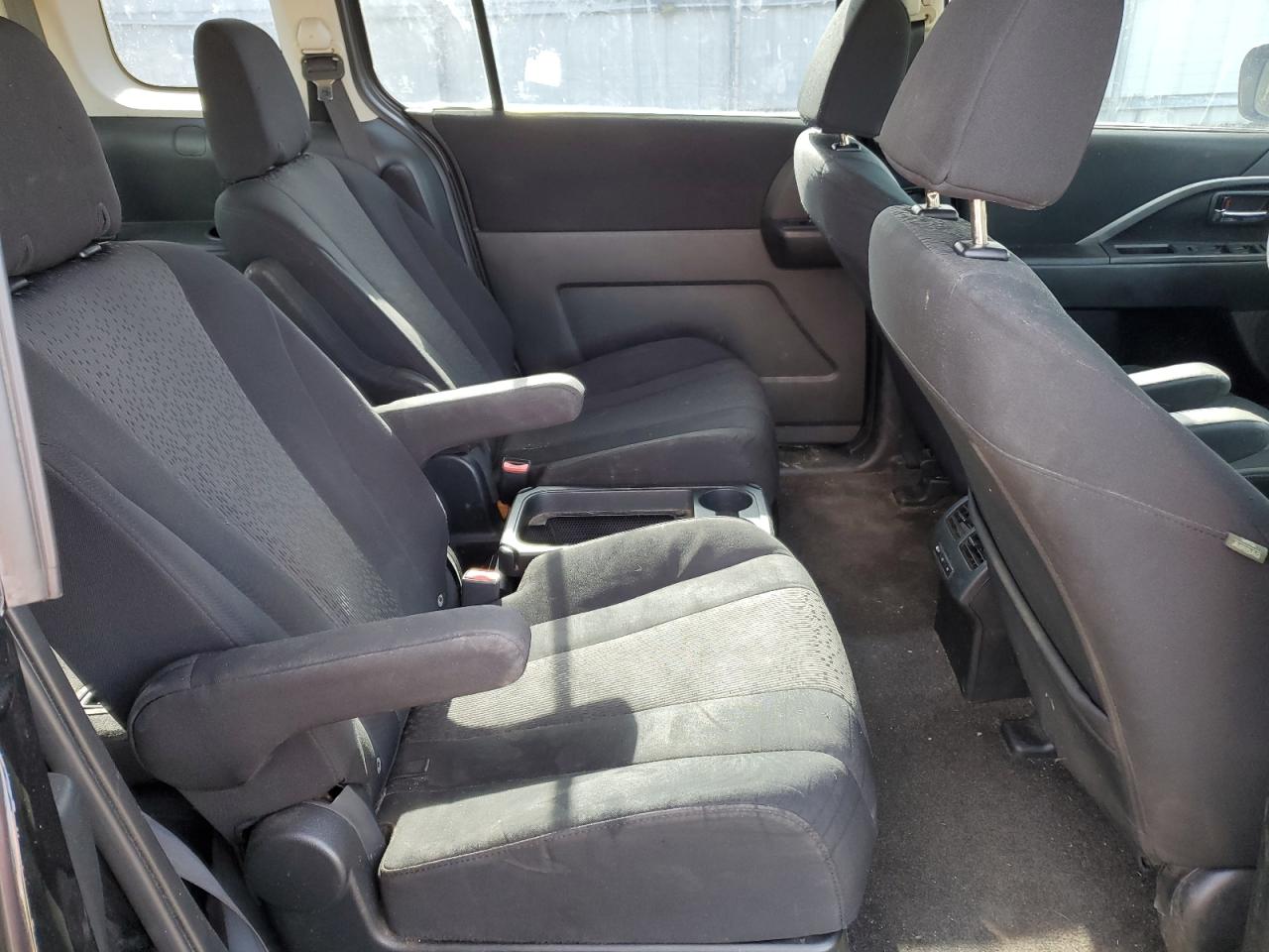 2012 Mazda 5 - Image 10