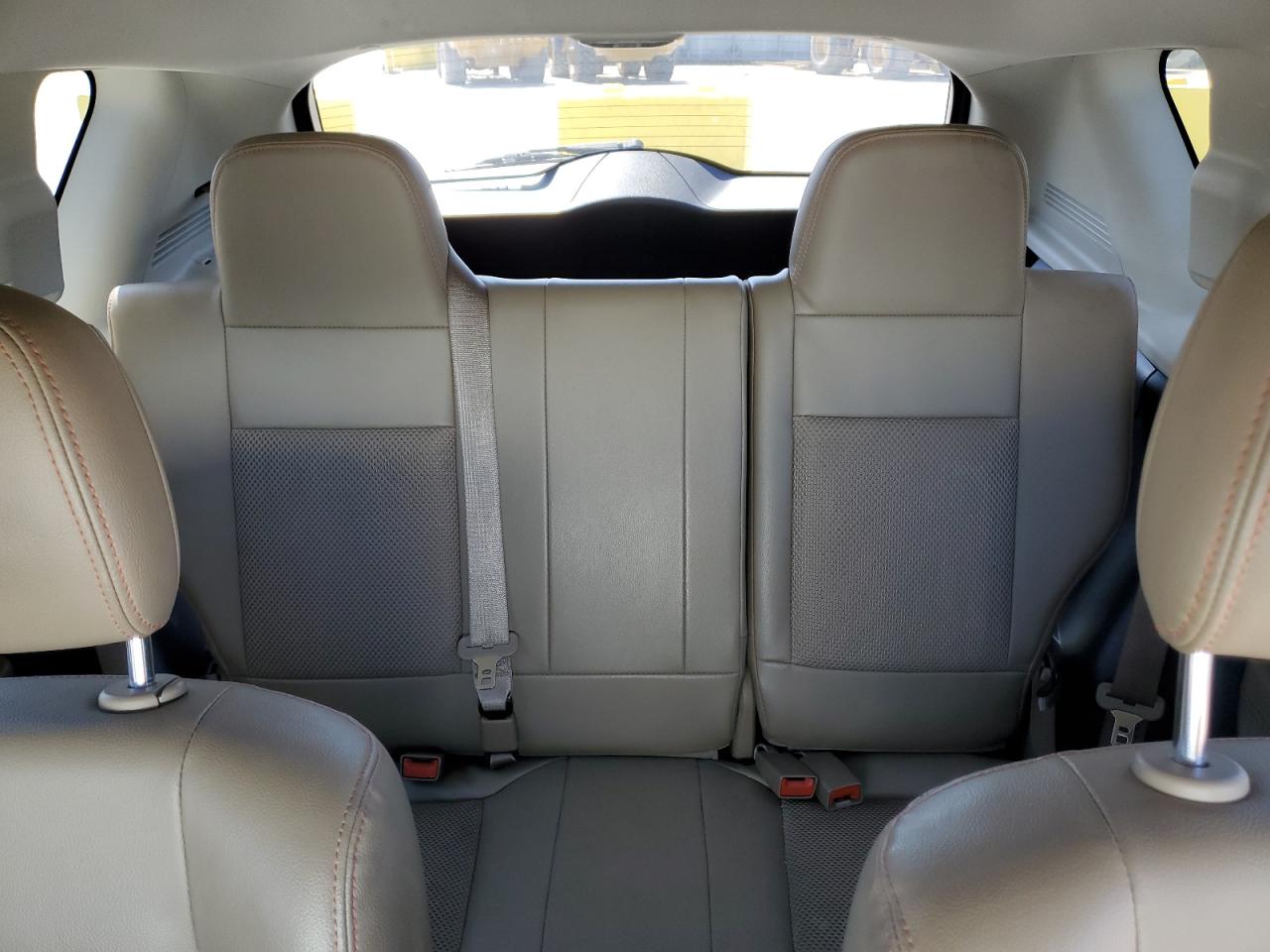 2017 Jeep Compass Latitude VIN: 1C4NJCEB0HD131397 Lot: 49547835