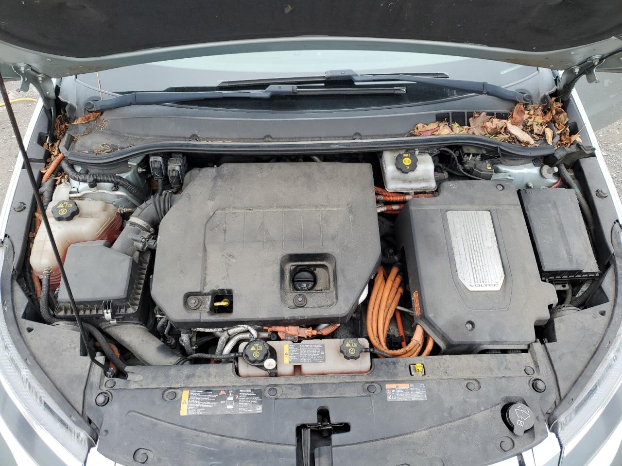 2012 Chevrolet Volt - Image 11