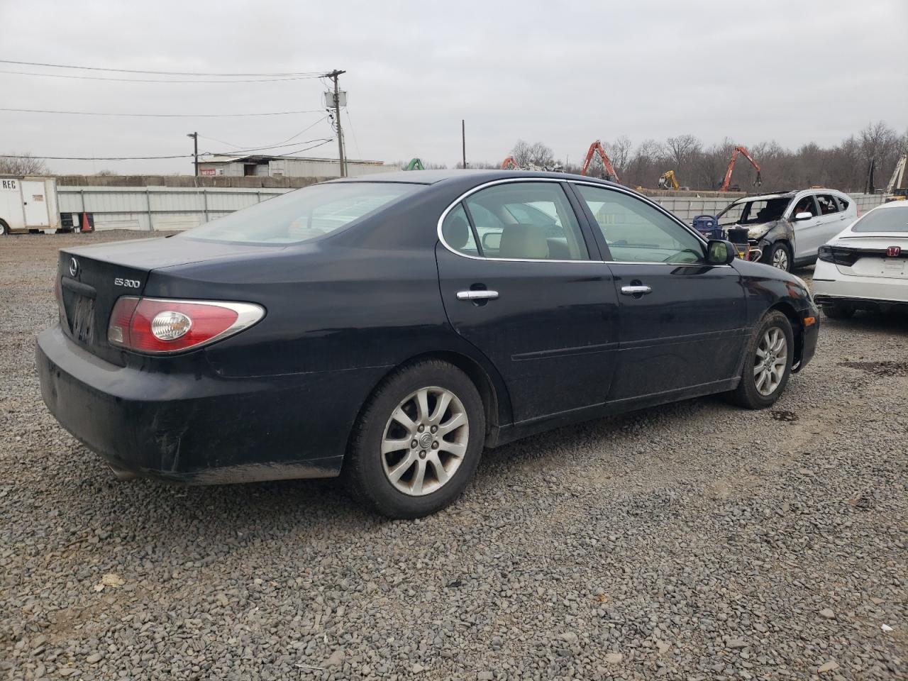 2002 Lexus ES - Image 3