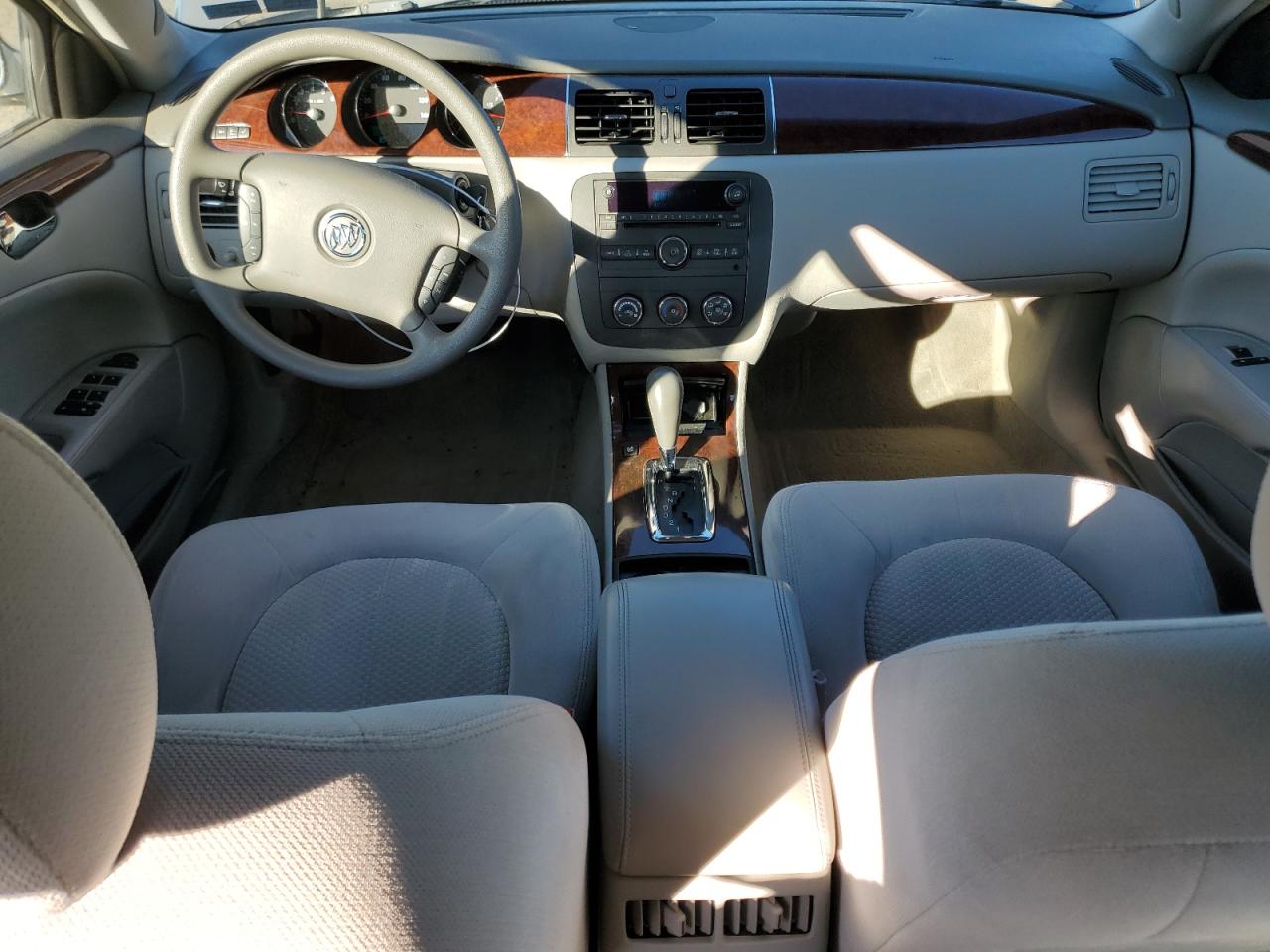 2007 Buick Lucerne - Image 8