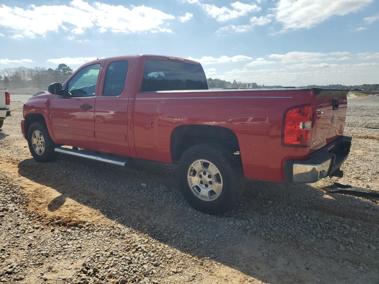 2011 Chevrolet Silverado - Image 2