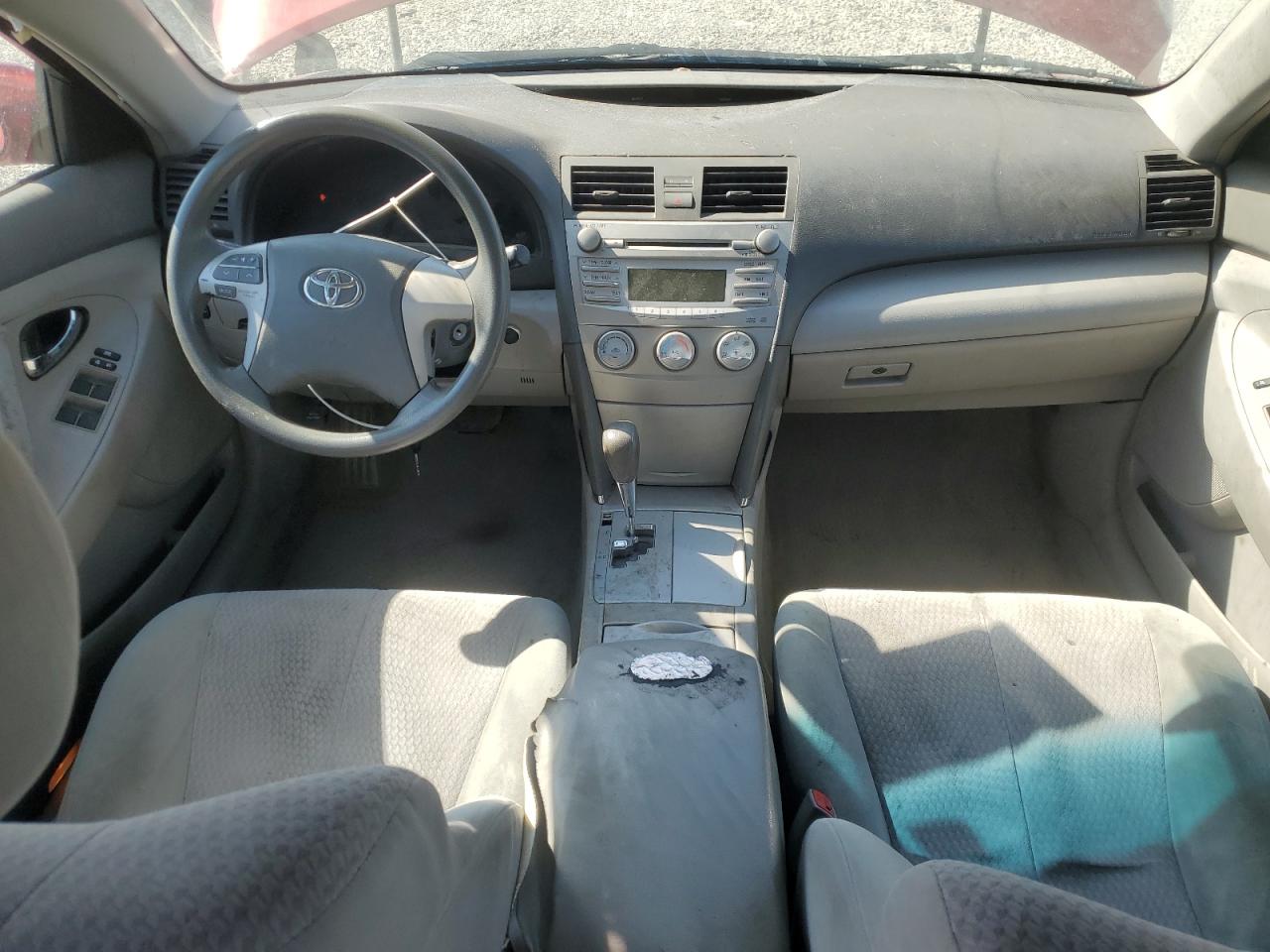 2010 Toyota Camry - Image 8