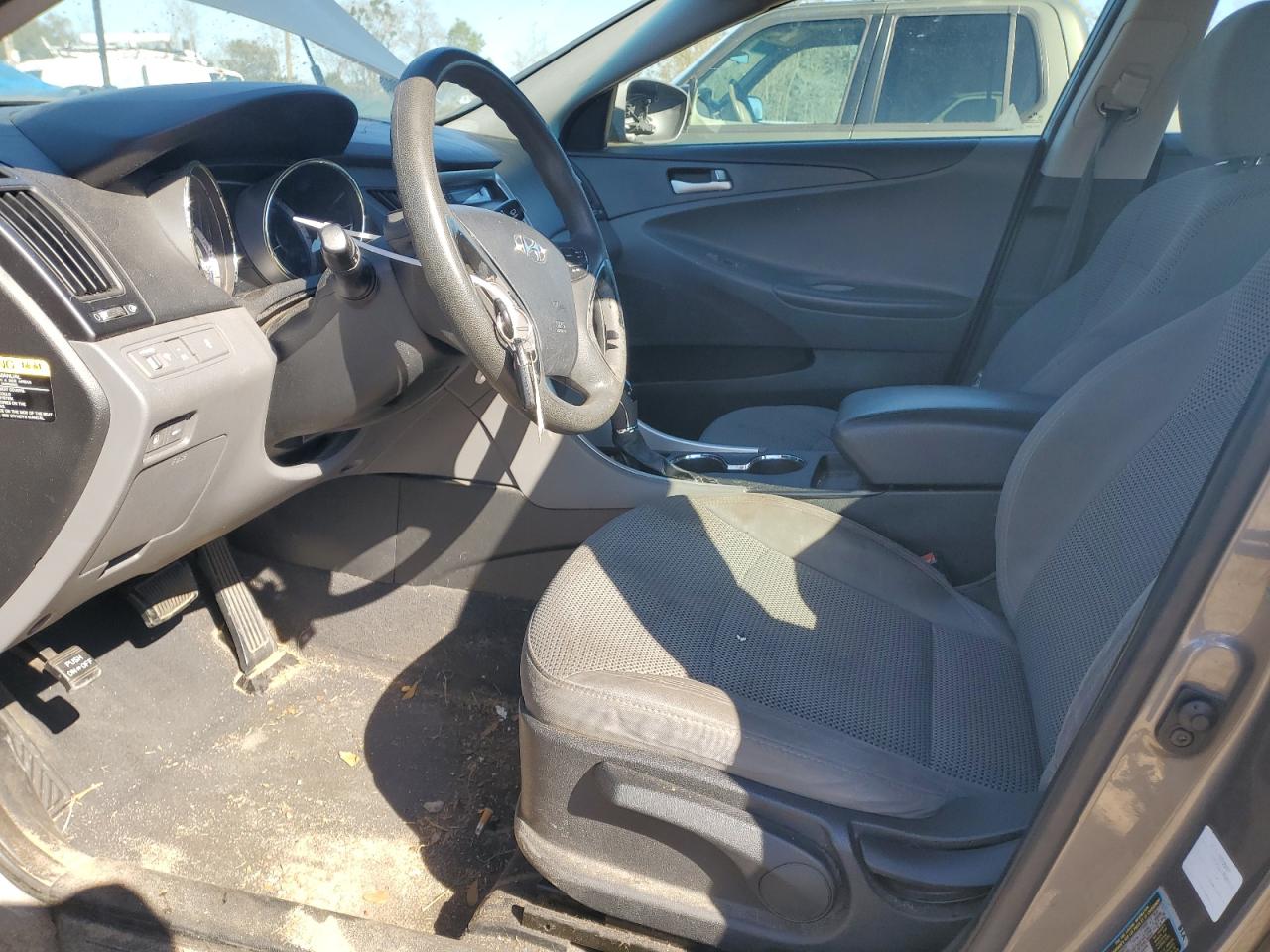 2013 Hyundai Sonata - Image 7