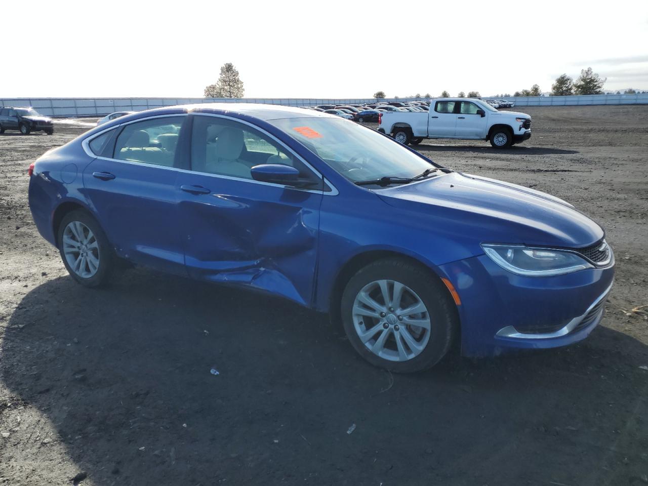2016 Chrysler 200 - Image 4