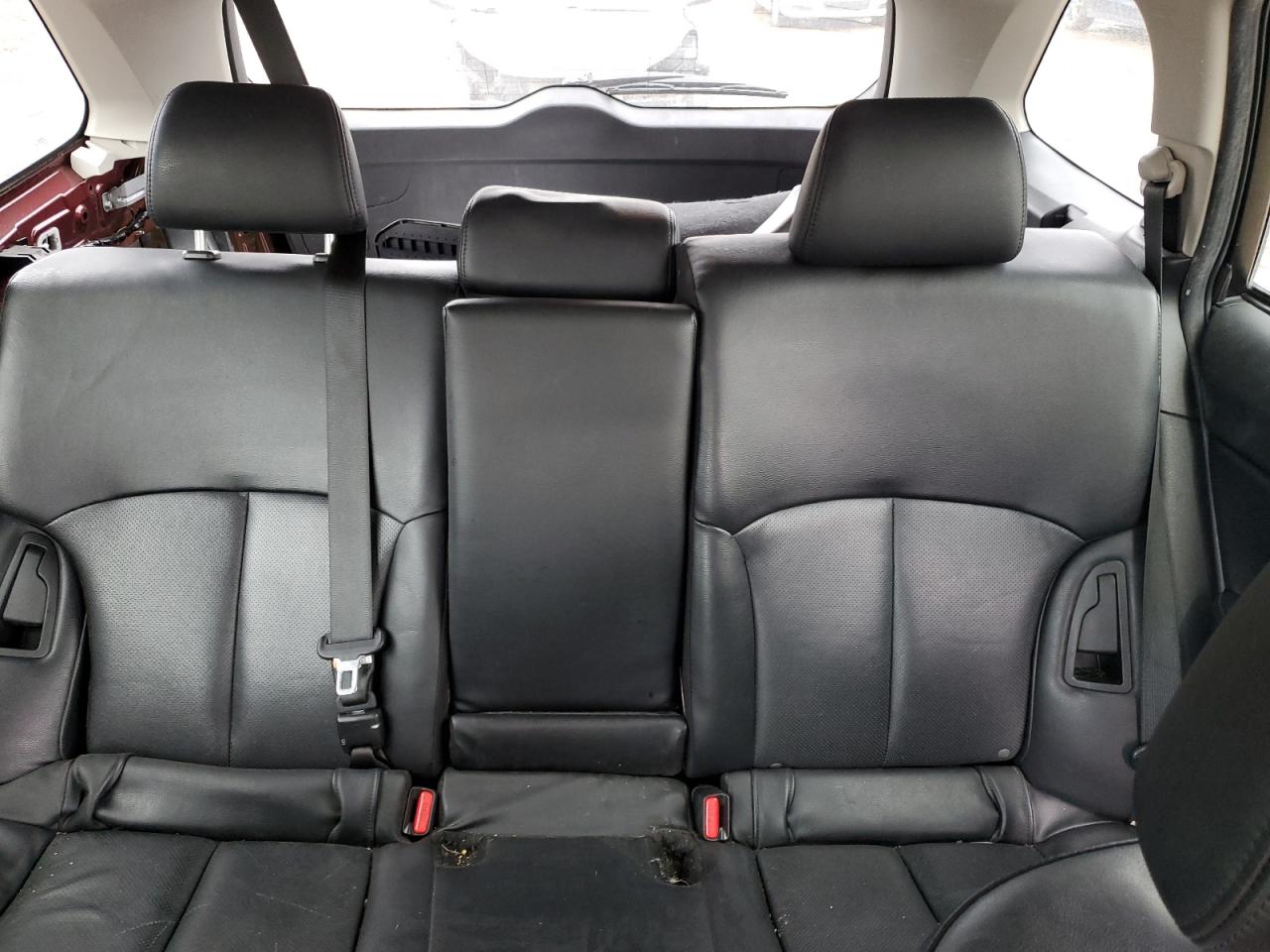 2014 Subaru Outback - Image 10