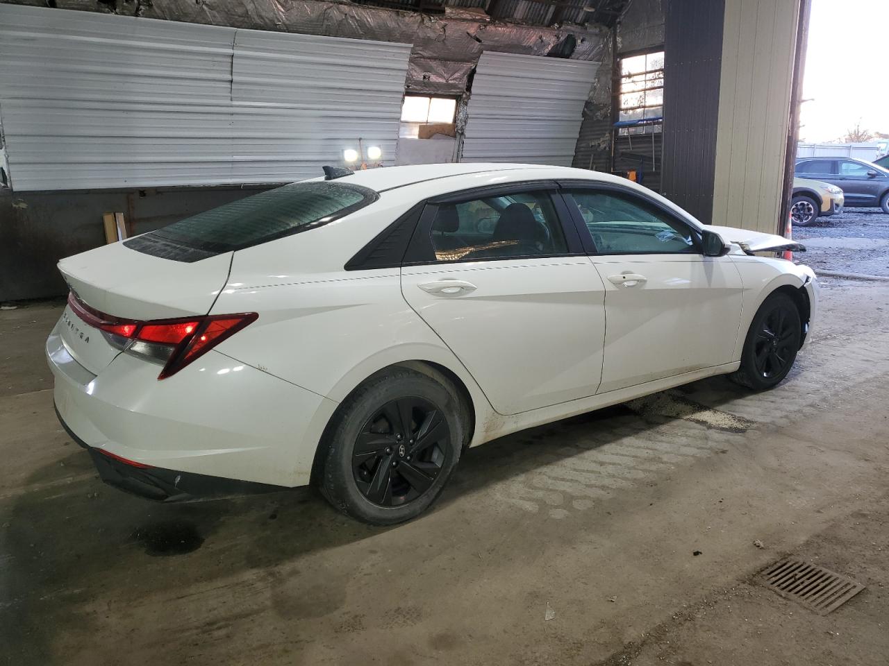 2021 Hyundai Elantra - Image 3