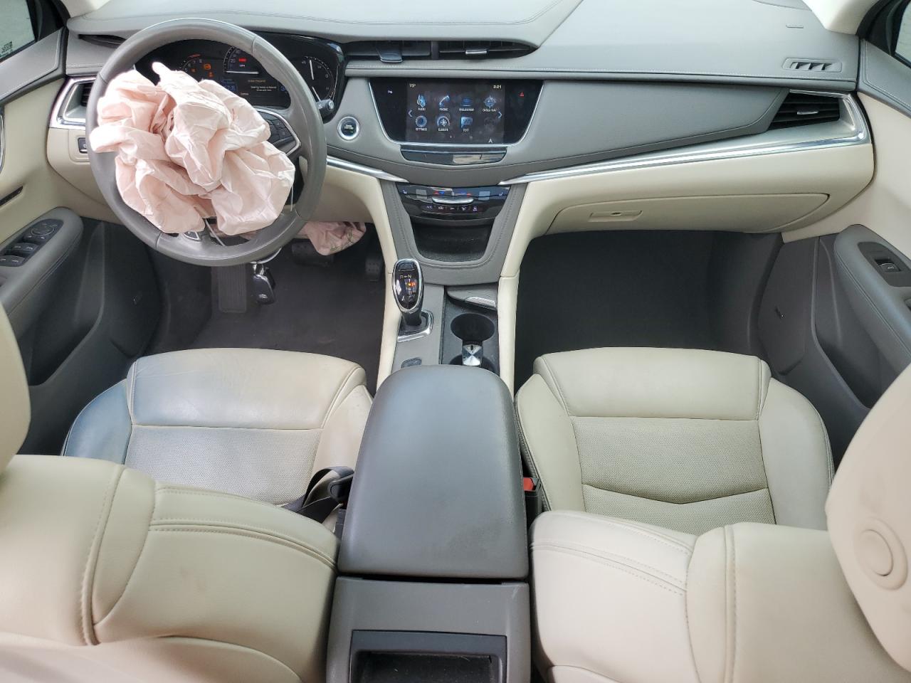 2018 Cadillac XT5 - Image 8