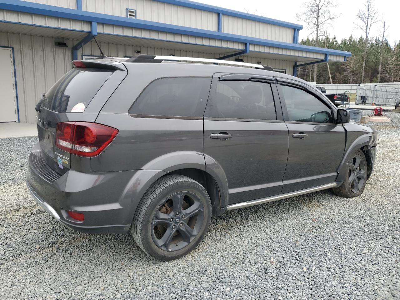 2018 Dodge Journey - Image 3