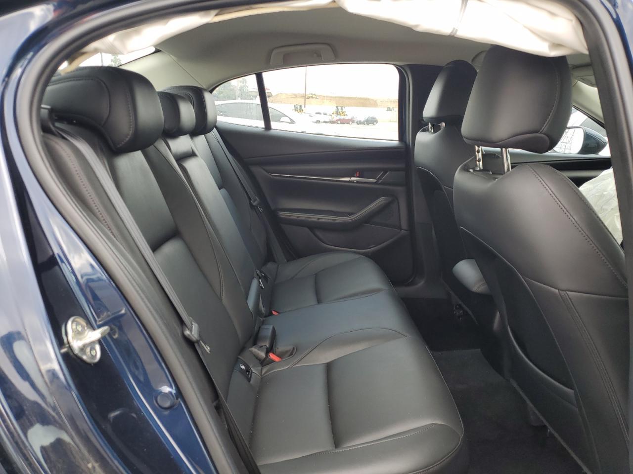 2021 Mazda 3 - Image 11