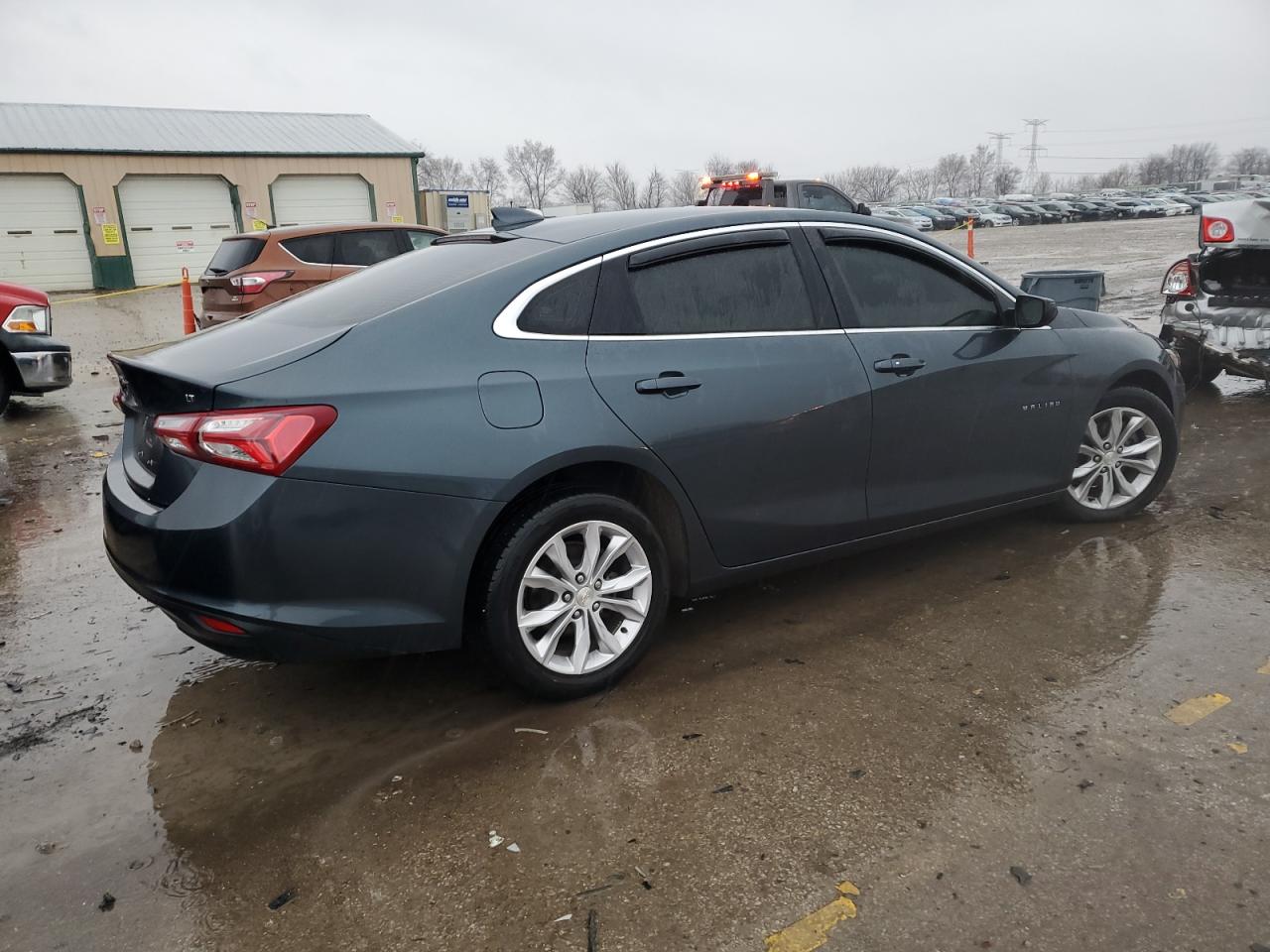 2019 Chevrolet Malibu - Image 3