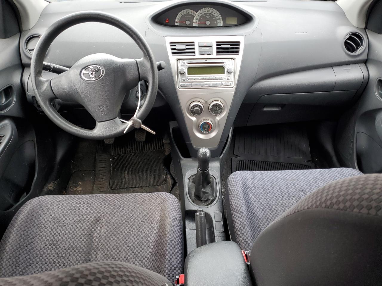 2008 Toyota Yaris VIN: JTDBT923781221869 Lot: 49083015