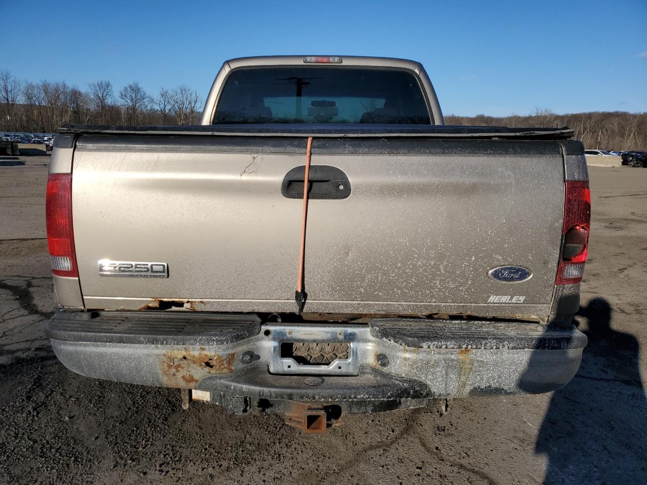 2006 Ford F250 - Image 6