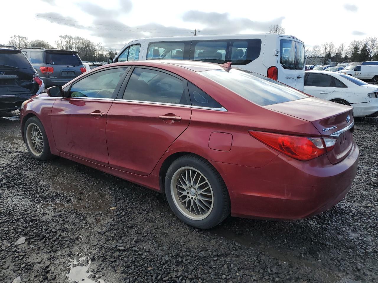 2012 Hyundai Sonata - Image 2