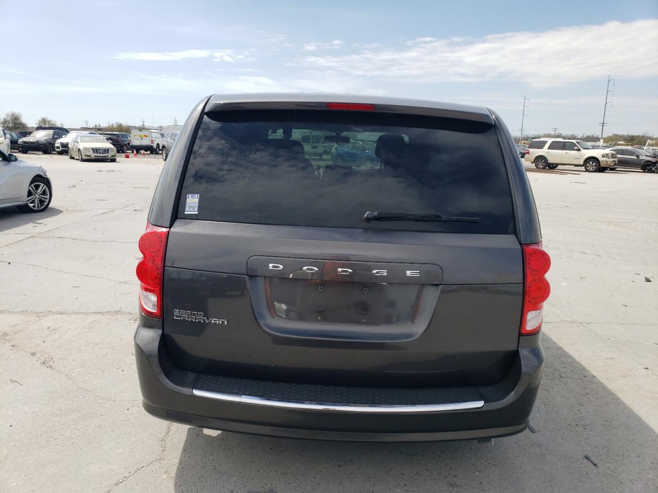 2016 Dodge Caravan - Image 6