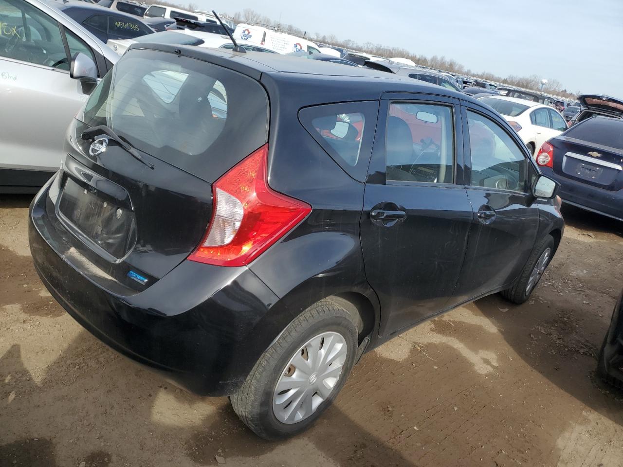 2015 Nissan Versa - Image 3