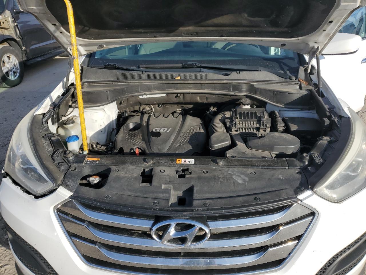 2013 Hyundai Santa Fe - Image 12