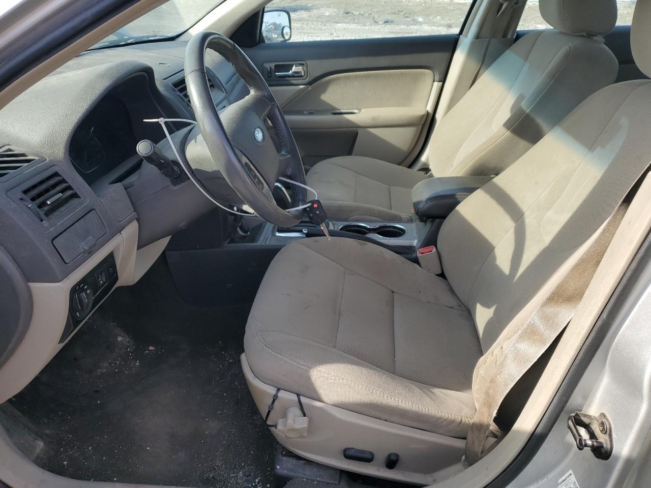 2010 Ford Fusion - Image 7