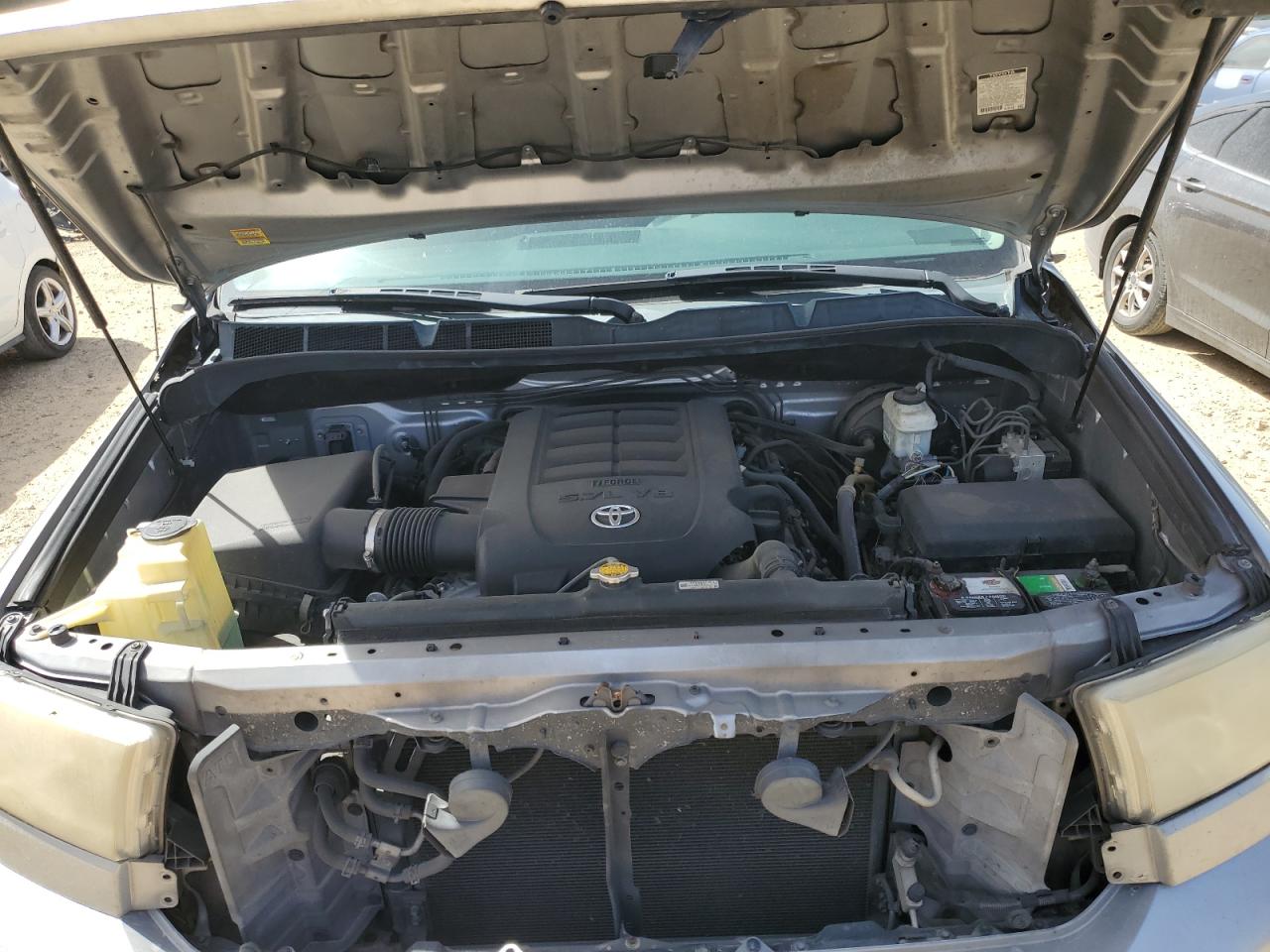 2013 Toyota Tundra - Image 11