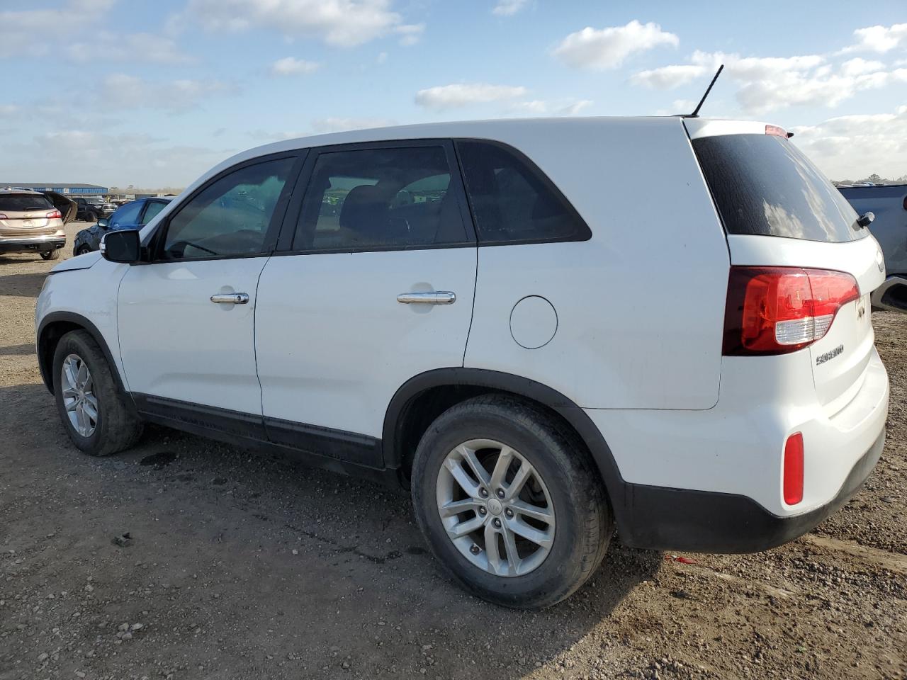 2014 Kia Sorento - Image 2