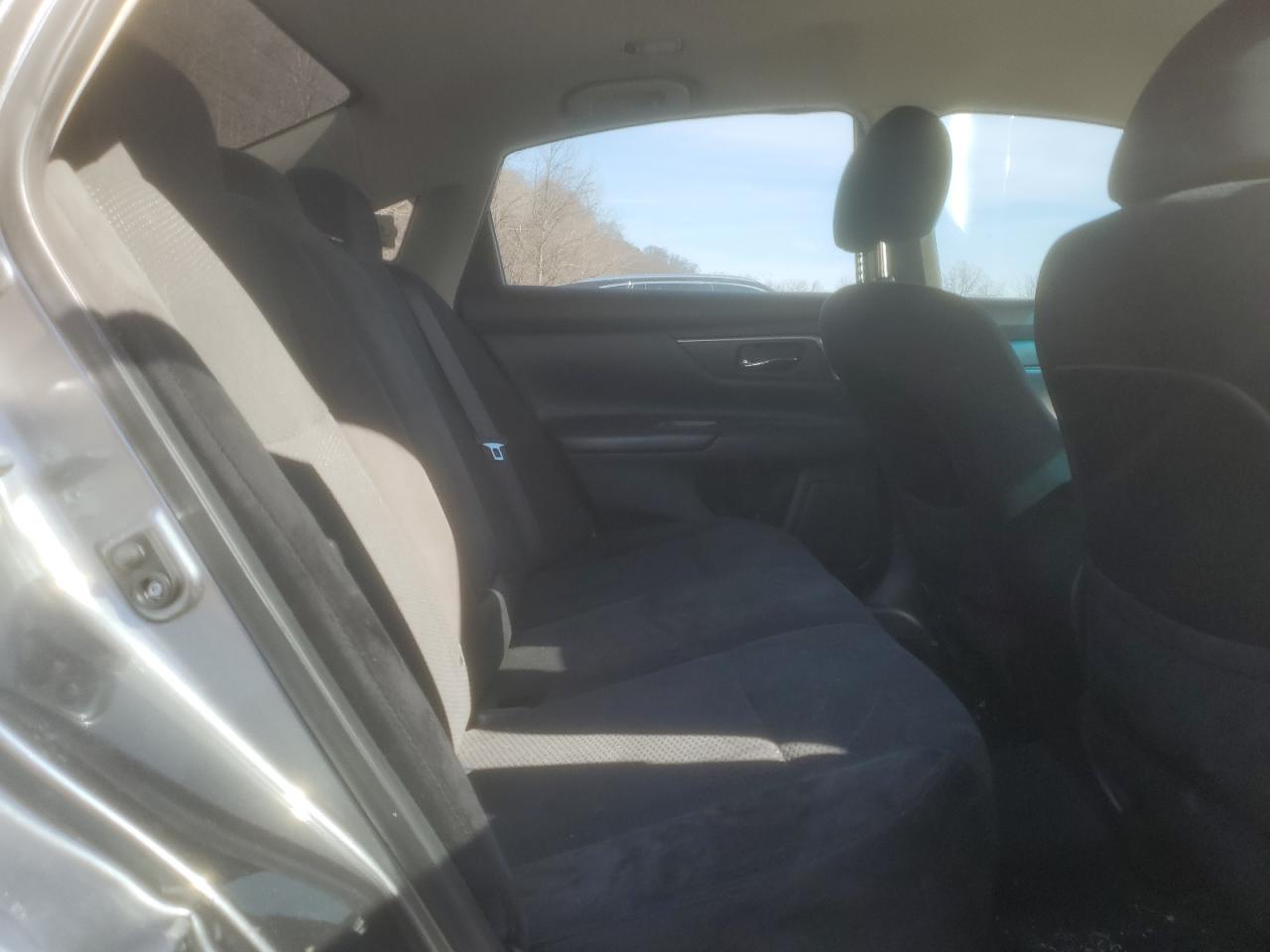 2015 Nissan Altima - Image 11