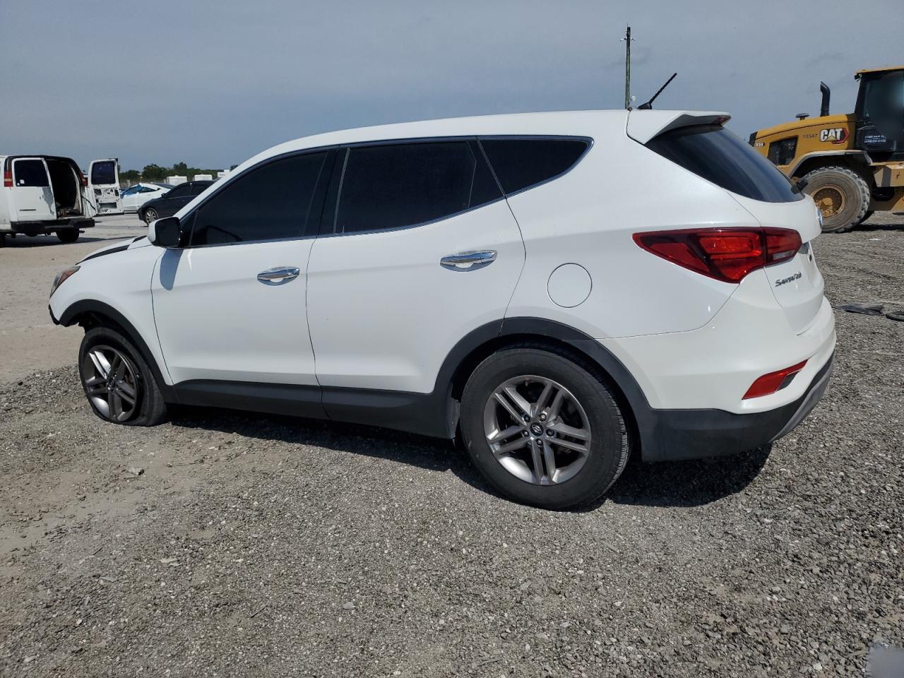 2018 Hyundai Santa Fe - Image 2