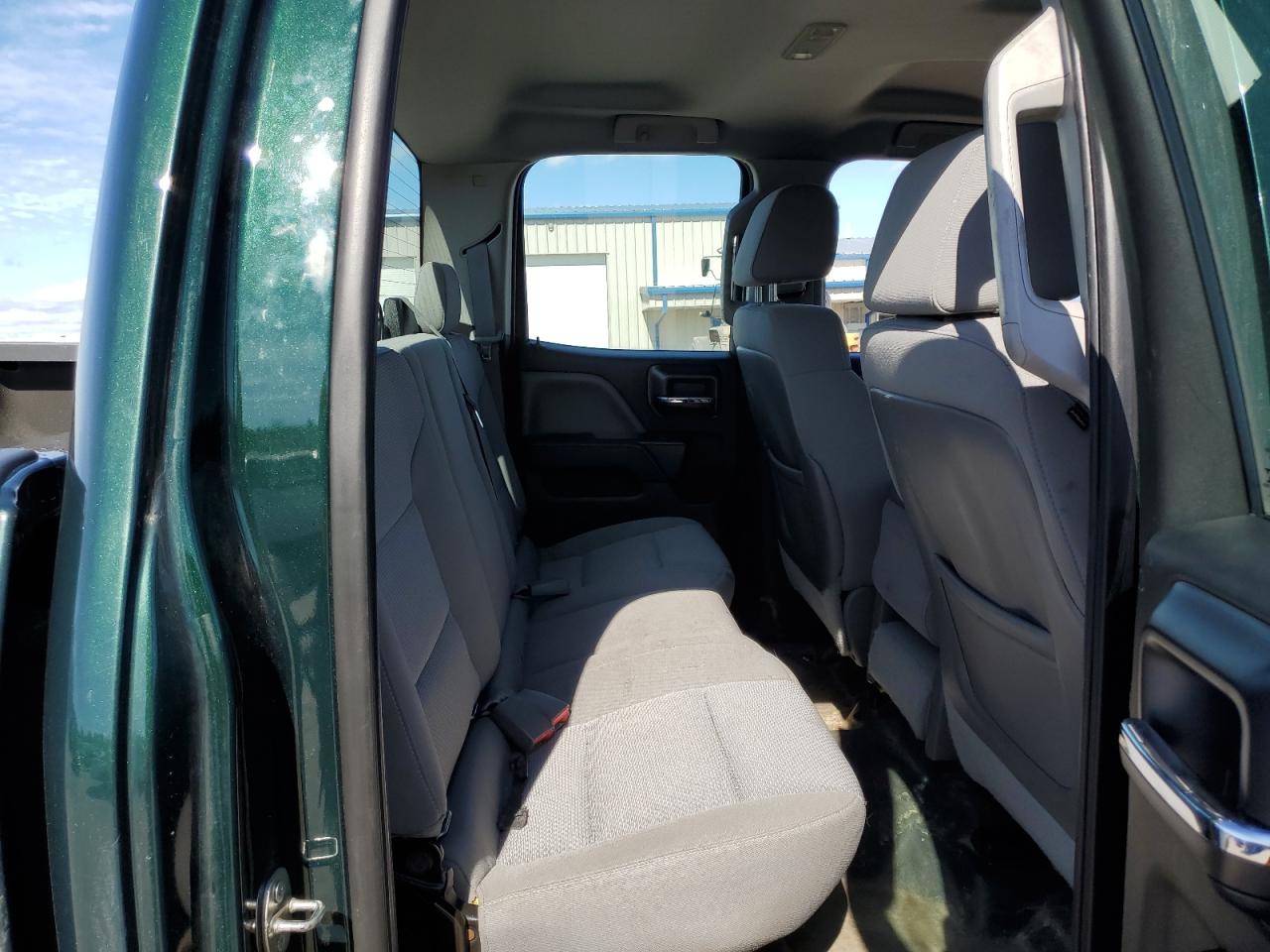 2015 GMC Sierra - Image 10
