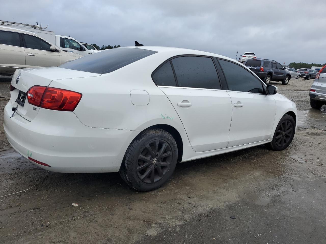 2014 Volkswagen Jetta - Image 3