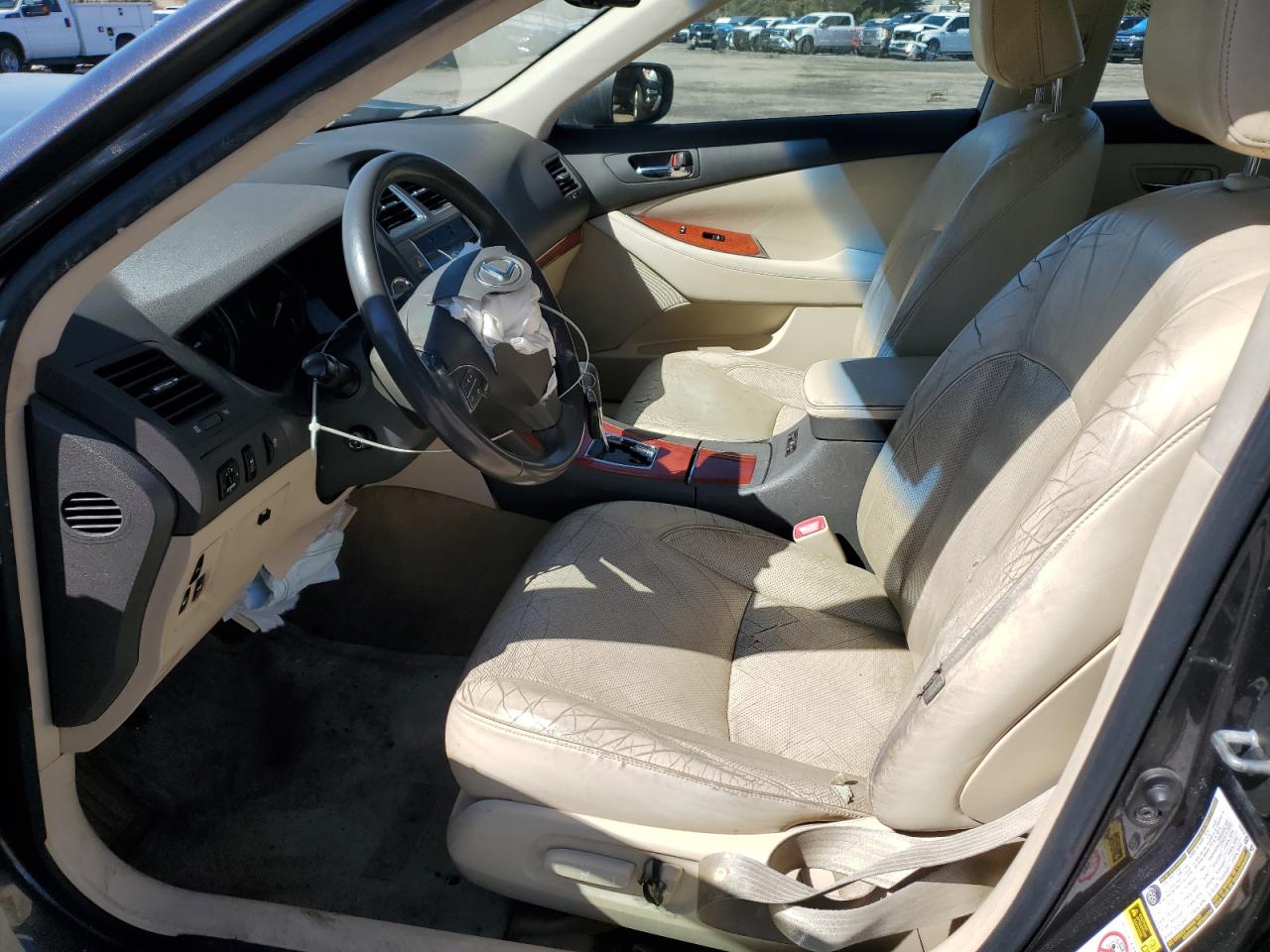 2010 Lexus ES - Image 7