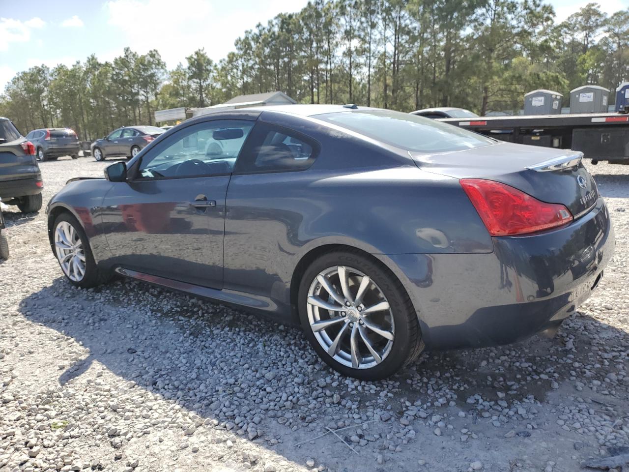 2010 Infiniti G - Image 2