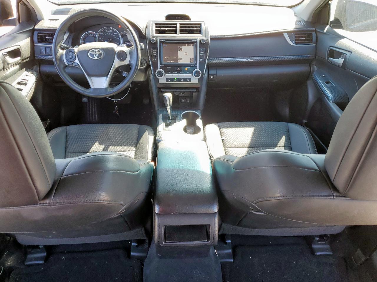 2014 Toyota Camry - Image 8