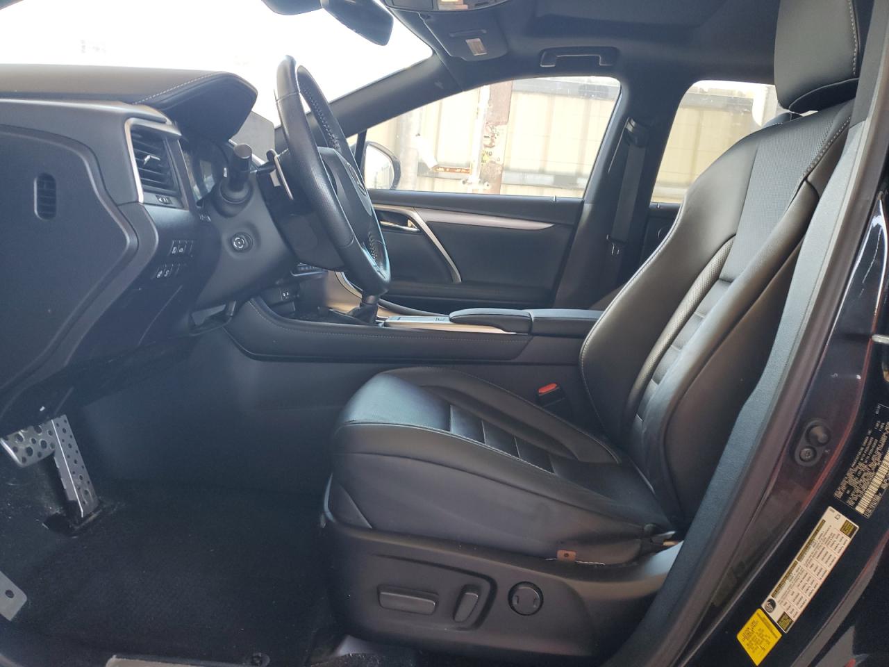 2022 Lexus RX - Image 7