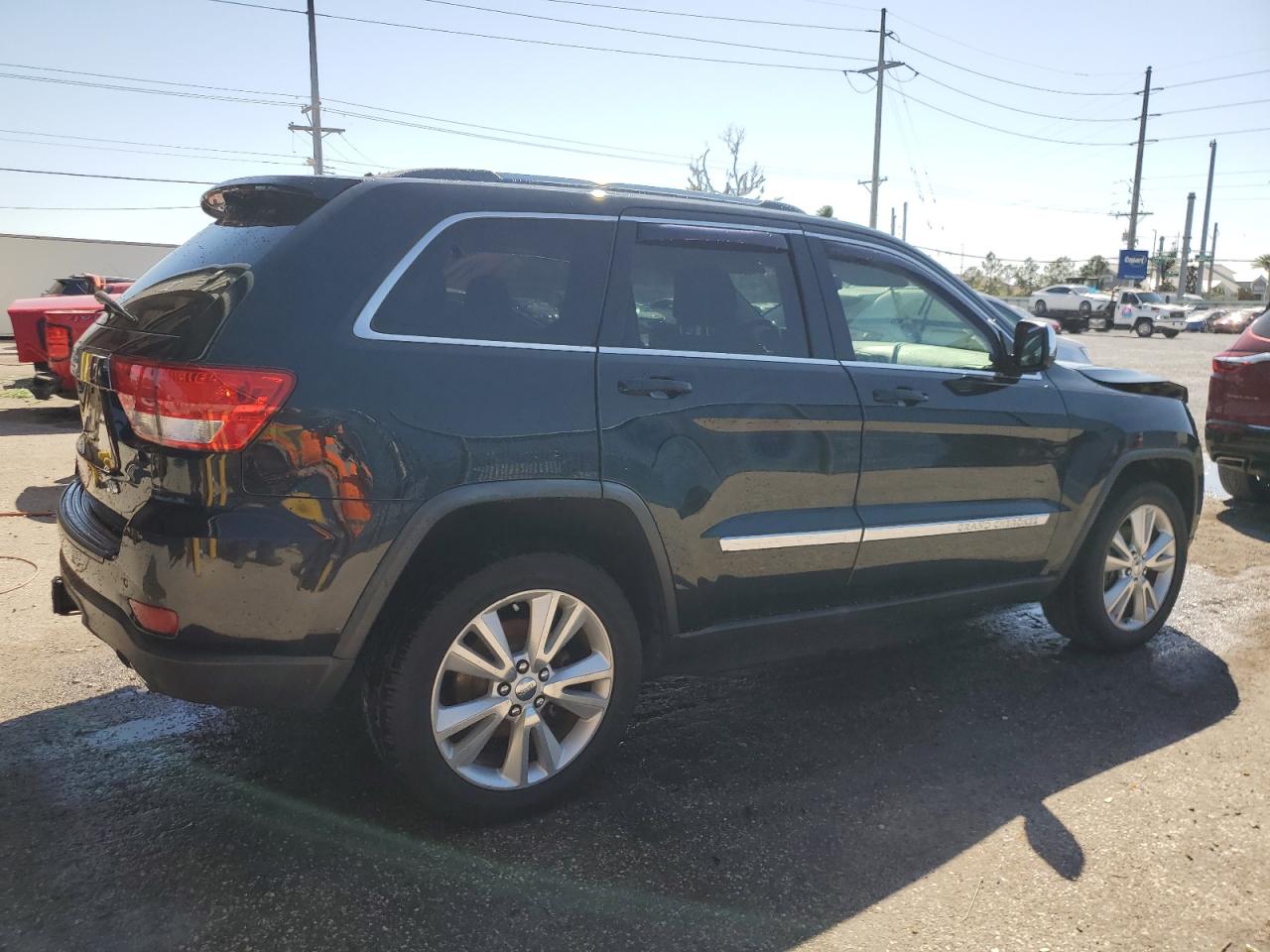 2012 Jeep Grand Cherokee - Image 3