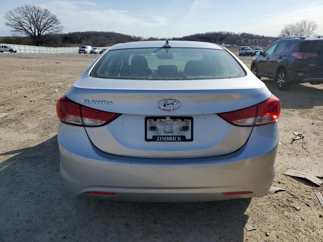 2013 Hyundai Elantra - Image 6