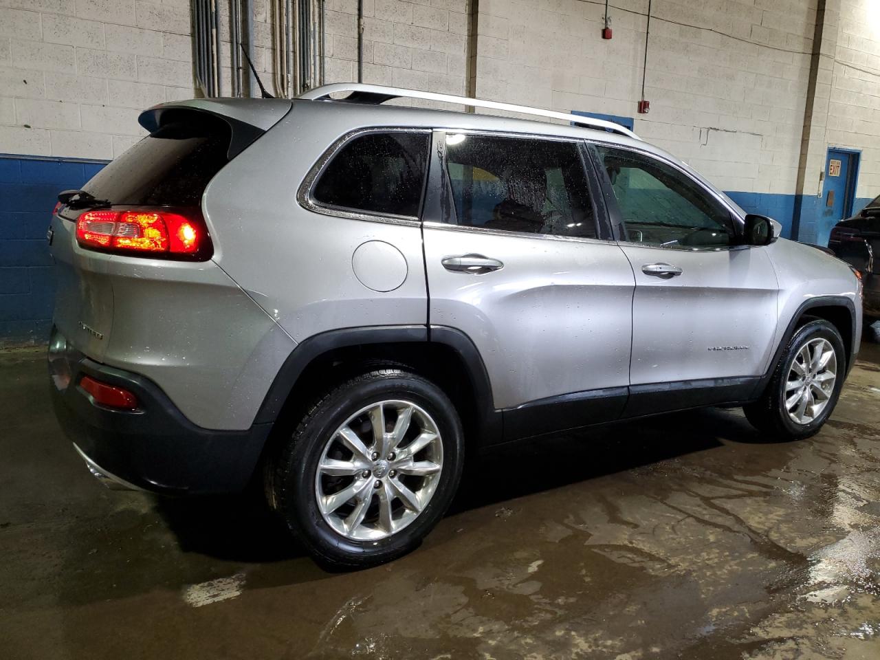2015 Jeep Grand Cherokee - Image 3