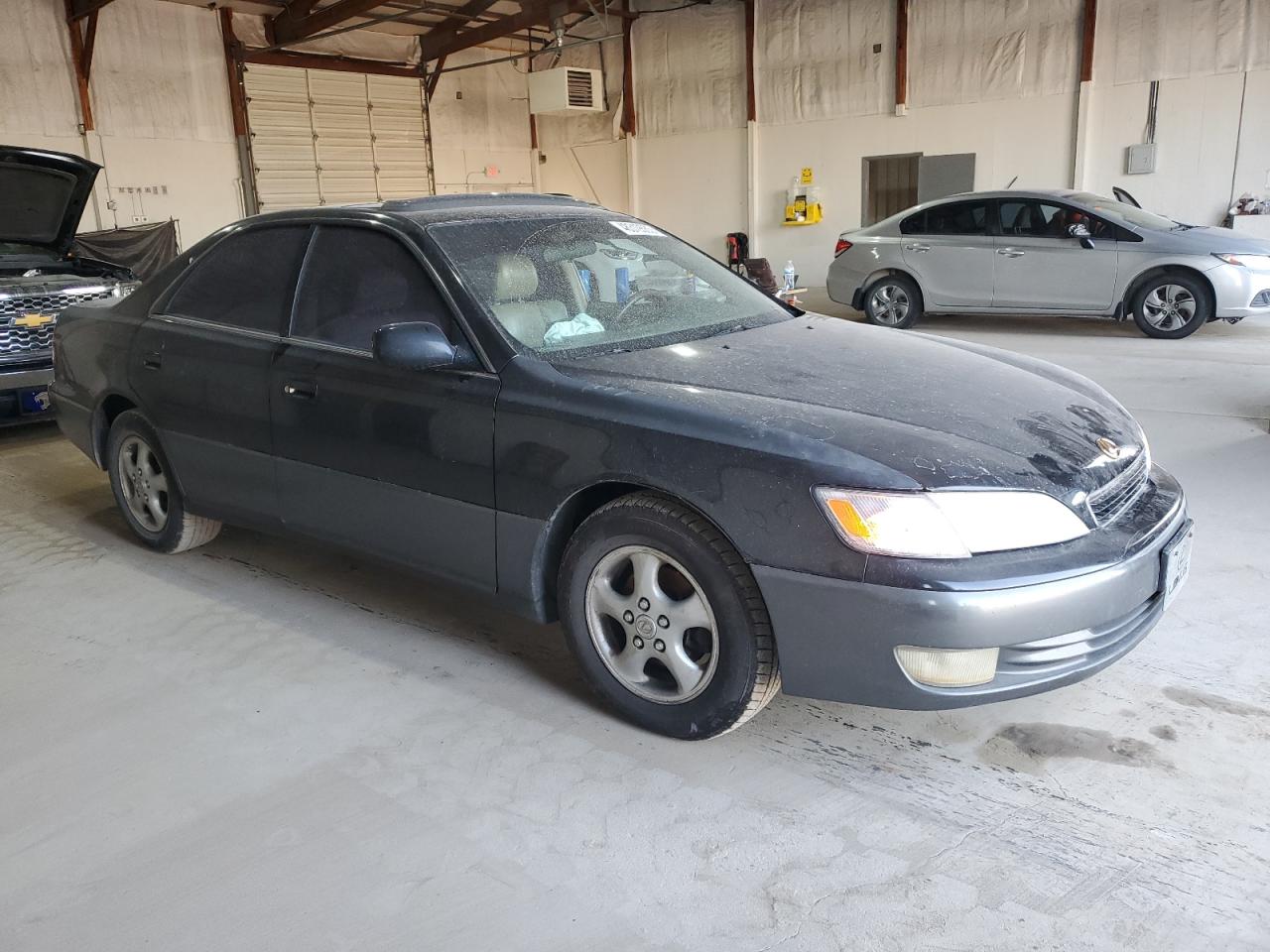 1997 Lexus ES - Image 4