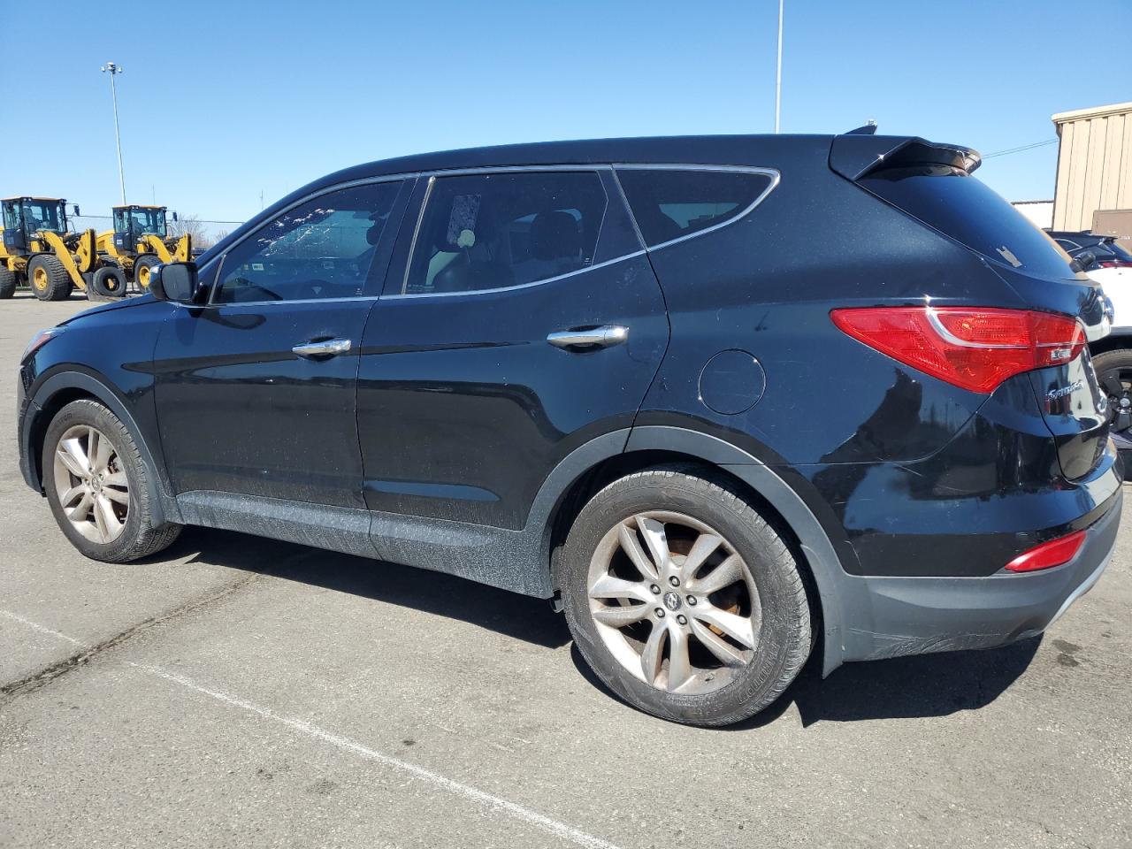 2013 Hyundai Santa Fe - Image 2