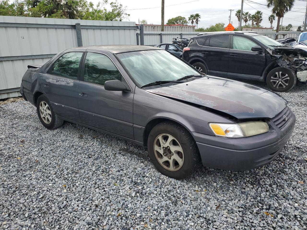 1998 Toyota Camry - Image 4