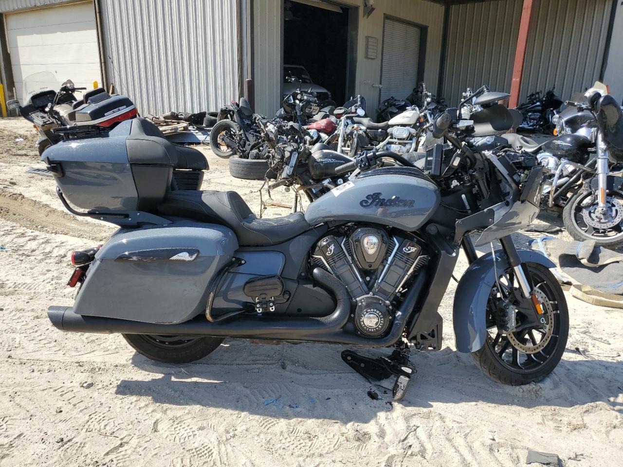 2023 Indian Motorcycle Co. Pursuit Dark Horse With Premium Package for Sale in Seaford, DE - Mechanical
