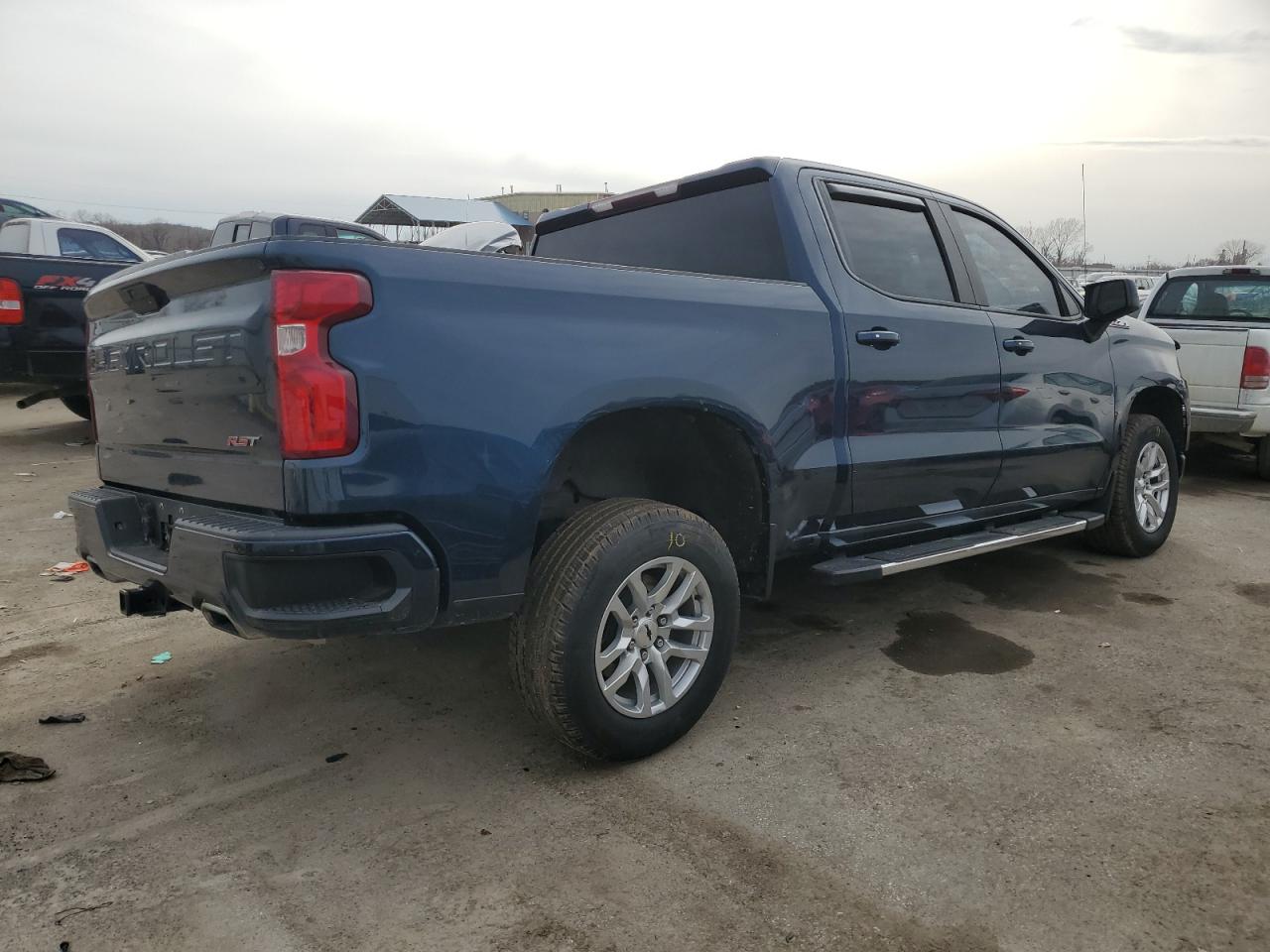 2019 Chevrolet Silverado - Image 3