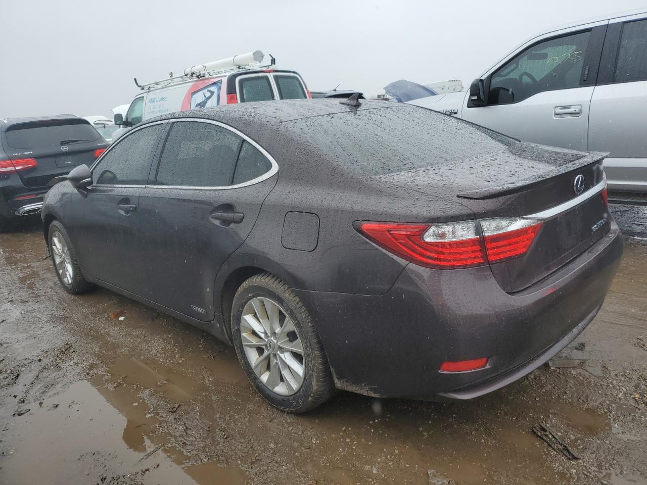 2013 Lexus ES - Image 2