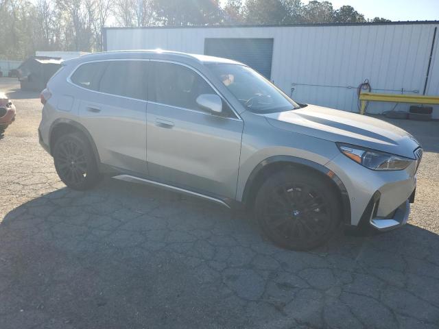  BMW X1 2024 Srebrny