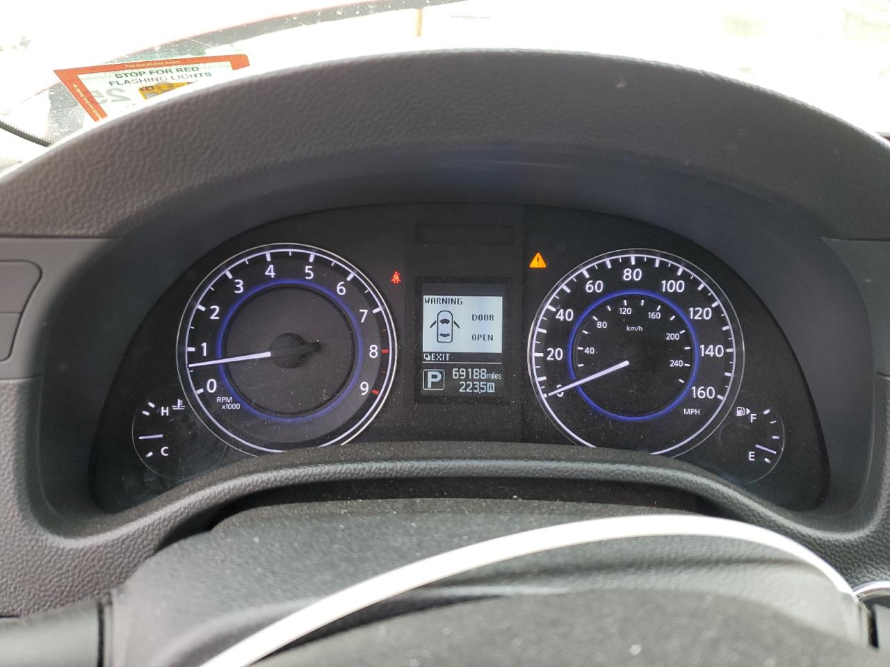 2015 Infiniti Q60 - Image 9