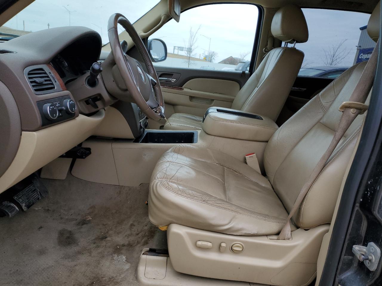 2010 GMC Yukon - Image 7
