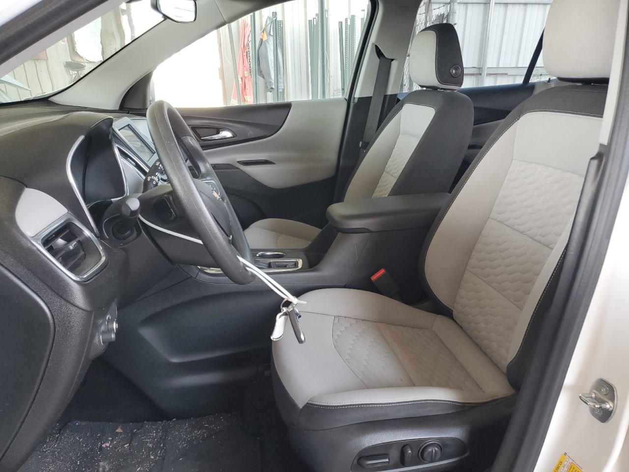 2020 Chevrolet Equinox - Image 7