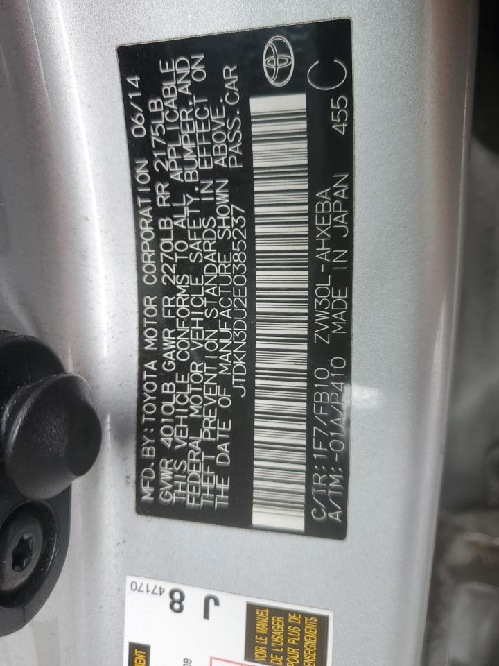 2014 Toyota Prius - Image 13