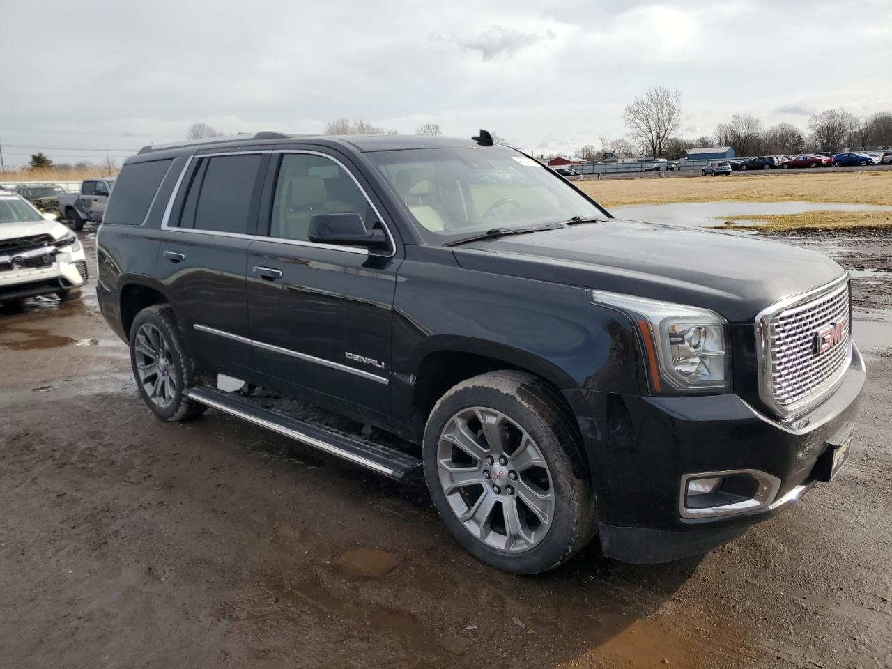 2015 GMC Yukon - Image 4