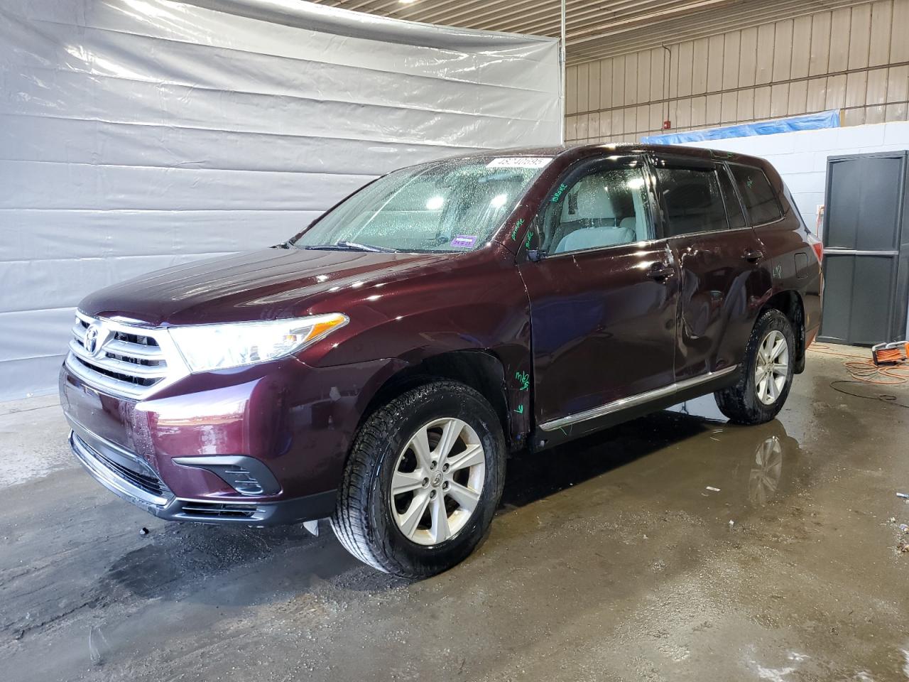 2013 Toyota Highlander - Image 1